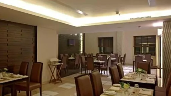 Country Inn & Suites by Carlson, Gurgaon, Sector-29 | Haryana - Gurugram (ve civarı) - Gurugram - Sector 29