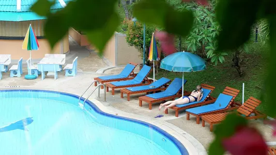 Karon Village Hotel | Phuket (ve civarı) - Thalang