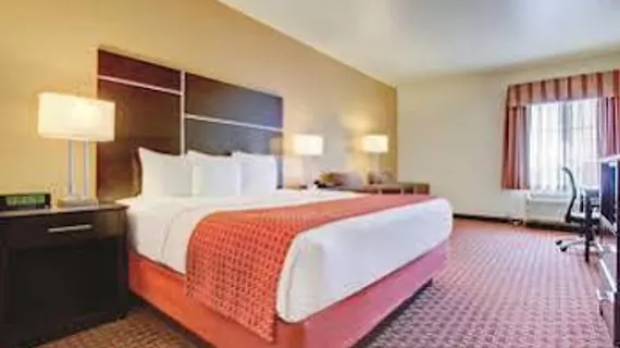 La Quinta Inn & Suites - Denver Gateway Park | Kolorado - Denver (ve civarı) - Denver - Montbello