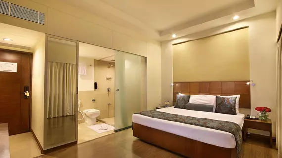 Hotel Express Towers | Gujarat - Vadodara