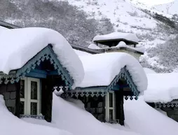 Logis Hôtel La Brèche De Roland | Occitanie - Hautes-Pyrenees - Gavarnie-Gedre Kayak Merkezi