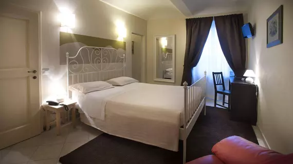 Hotel Il Campanile | Piedmont - Cuneo (il) - Cherasco