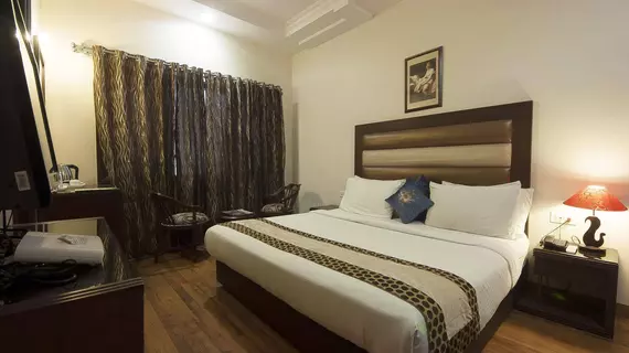 Hotel Prems Paradise | Pencap - Amritsar