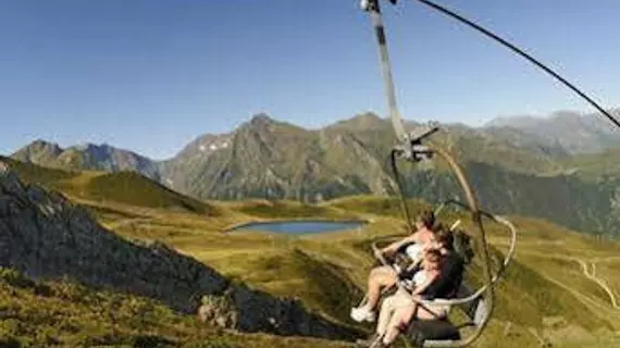 Les Balcons du Soleil | Occitanie - Hautes-Pyrenees - Germ