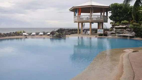 Paras Beach Resort | Kuzey Mindanao - Camiguin - Mambajao