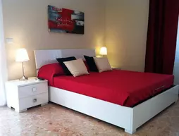 I Pini di Roma - Rooms & Suites | Lazio - Roma (ve civarı) - Roma Kent Merkezi - San Giovanni