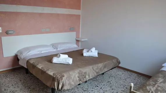 Urano Bed and Breakfast | Rimini (vilayet) - Cattolica