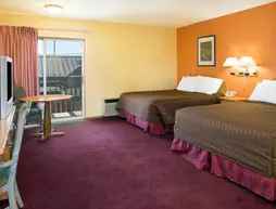 Rodeway Inn North Spokane | Washington - Spokane (ve civarı) - Spokane - Town and Country - Kuzey Spokane