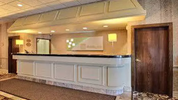 Radisson Hotel and Conference Center Fond du Lac | Wisconsin - Fond du Lac