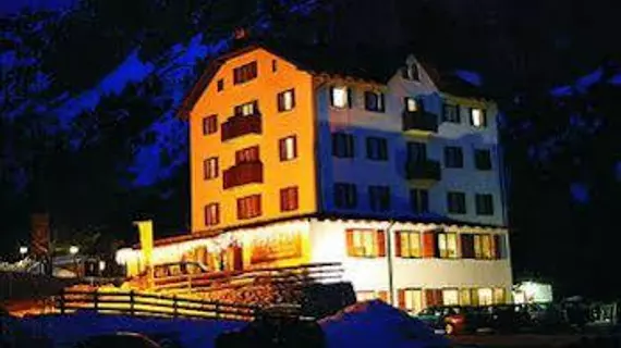 Hotel Al Sasso Di Stria | Veneto - Belluno (vilayet) - Livinallongo del Col di Lana