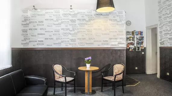 Hotel-Pension Insor | Berlin (ve civarı) - Friedrichshain-Kreuzberg - Friedrichshain