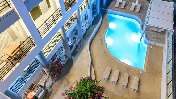 Alia Club Beach Hotel-Apartments | Girit Adası - Kandiye (bölge) - Hersonissos