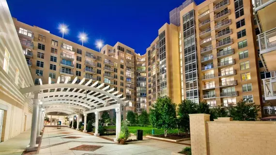 Global Luxury Suites at Friendship Village | Maryland - Bethesda (ve civarı) - Chevy Chase