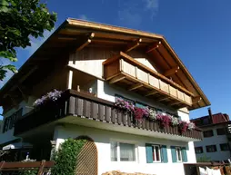 Haus Auer Irene | Trentino-Alto Adige - Güney Tirol (il) - Valdaora