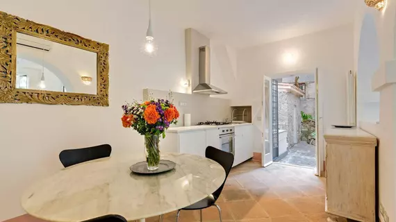 Rome as you feel - Monti Colosseo Apartments | Lazio - Roma (ve civarı) - Roma Kent Merkezi - Monti