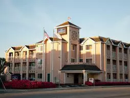 Howard Johnson Inn Salinas | Kaliforniya - Monterey (ve civarı) - Salinas