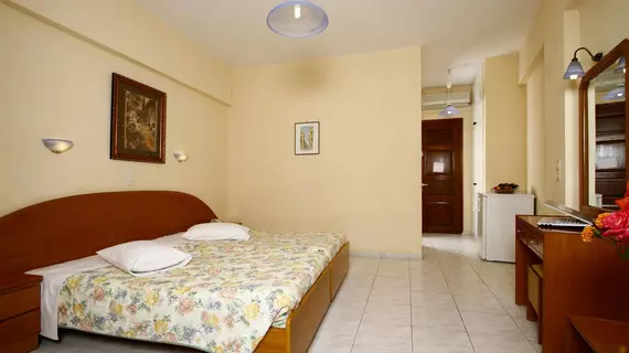 Bintzan Inn Hotel | İyon Adaları - Korfu - Achilleio