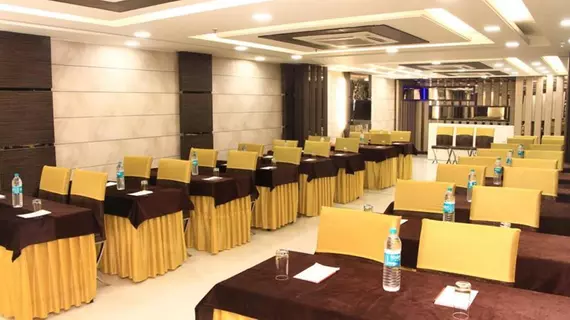 Hotel Gold Souk | Batı Delhi - Ulusal Eyalet Başkenti Delhi - Delhi (ve civarı) - Yeni Delhi - Karol Bagh