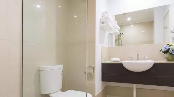 Premier Hotel & Apartments | Avustralya Başkent Bölgesi - Tuggeranong - Kanberra (ve civarı) - Belconnen