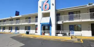 Motel 6 Springfield - Chicopee