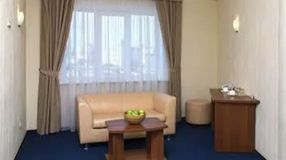 Emerald Hotel | Sverdlovsk Federal Bölgesi - Yekaterinburg (ve civarı) - Yekaterinburg