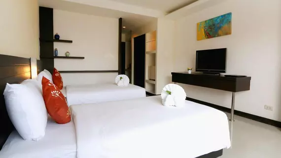 Baron Beach Hotel | Chonburi (vilayet) - Pattaya (ve civarı) - Pattaya - Pattaya Körfezi