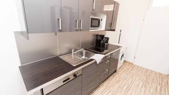 CheckVienna – Apartment Huetteldorfer Strasse | Vienna (eyalet) - Rudolfsheim-Funfhaus