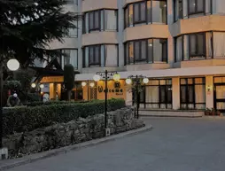 Welcome Hotel at Srinagar | Cammu ve Keşmir - Srinagar (ve civarı) - Srinagar - Dal Gölü