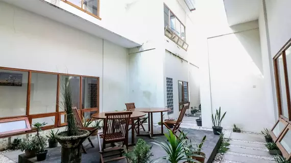 NIDA Rooms Jembatan Merah Depok | Yogyakarta Özel Bölgesi - Yogyakarta (ve civarı) - Depok - Condongcatur