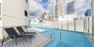 Adina Apartment Hotel Perth, Barrack Plaza