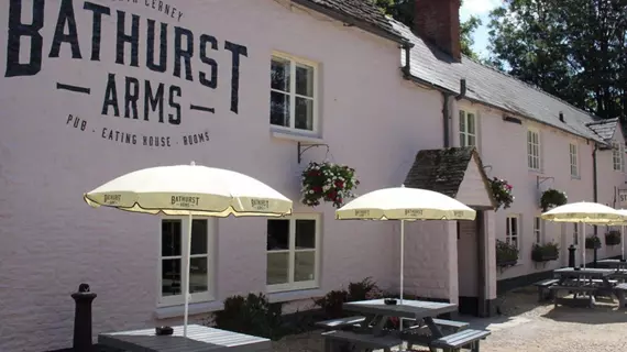 The Bathurst Arms | Gloucestershire (kontluk) - Cotswold District - Cirencester - North Cerney