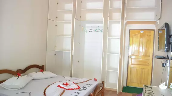 Fulidhoo Laperla Guesthouse | Maldivler - Felidhu Mercan Adası - Fulidhoo