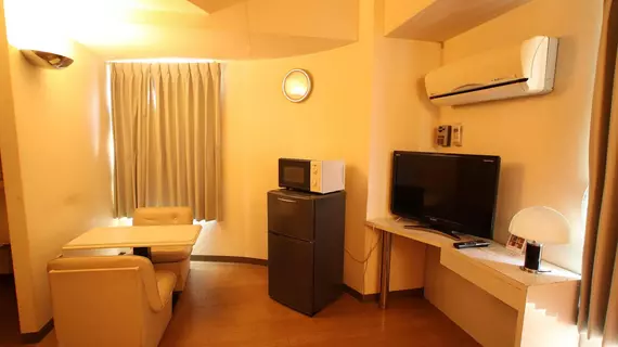 Hotel Peace Land Naha | Okinava (idari bölge) - Kunigami - Okinawa (ve civarı) - Naha - Naha City Centre