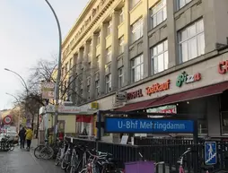 Metropol Hostel Berlin | Berlin (ve civarı) - Friedrichshain-Kreuzberg - Kreuzberg