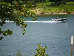 Branson Yacht Club | Missouri - Branson (ve civarı) - Branson