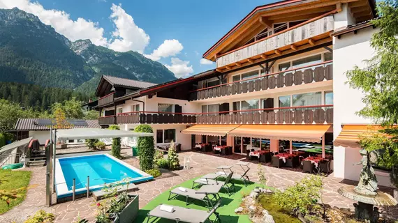 Hotel Rheinischer Hof | Bavyera - Garmisch-Partenkirchen