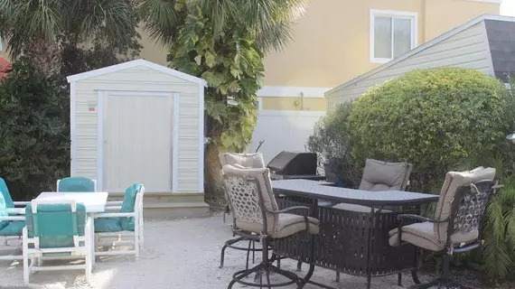 Sunset Beach Cottages | Florida - St. Petersburg - Clearwater (ve civarı) - Treasure Island - Sunset Plajı