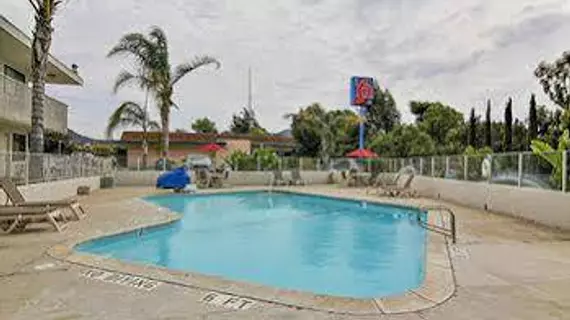 Motel 6 Buellton - Solvang Area | Kaliforniya - Santa Barbara (ve civarı) - Buellton