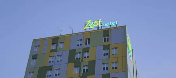 Zest Hotel Jemursari | Doğu Cava - Surabaya