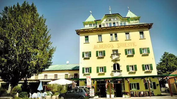 Albergo Trieste | Veneto - Belluno (vilayet) - Lorenzago di Cadore