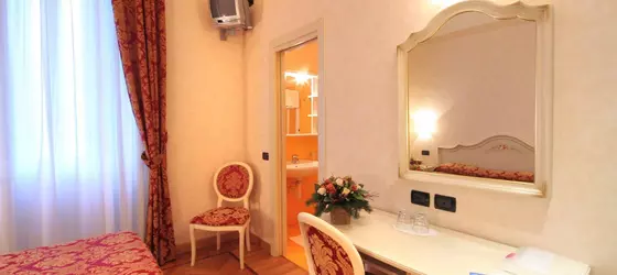 Hotel Promessi Sposi | Lombardy - Malgrate