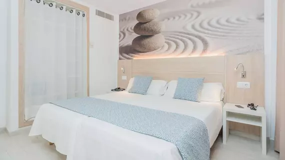 Apartamentos Sun Beach Adults Only | Balearic Adaları - Mayorka Adası - Calvia - Santa Ponsa