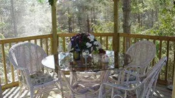 A Wymbolwood Beach House Bed & Breakfast | Ontario - Barrie - Orillia (ve civarı) - Tiny - Wymbolwood Beach