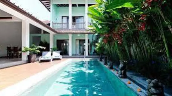 Villa Catalina | Bali - Badung - Günbatımı Yolu