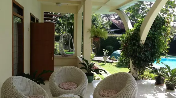 The Garden Family Guest House | West Java - Ciawi