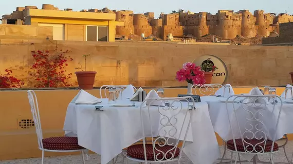 WelcomHeritage Mandir Palace | Racastan - Jaisalmer (ve civarı) - Jaisalmer