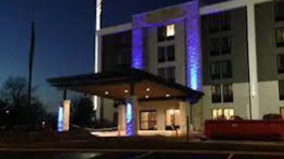 Holiday Inn Express Rochester - University Area | New York - Rochester (ve civarı) - Rochester