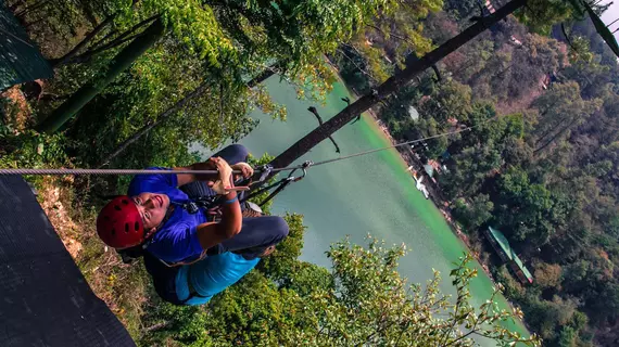 Zirahuen Forest and Resort | Michoacan - Salvador Escalante