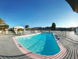 Quality Inn Monterey | Kaliforniya - Monterey (ve civarı) - Monterey