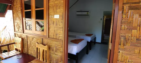 Phi Phi Jungle Hill Bungalow | Krabi İli - Ko Phi Phi